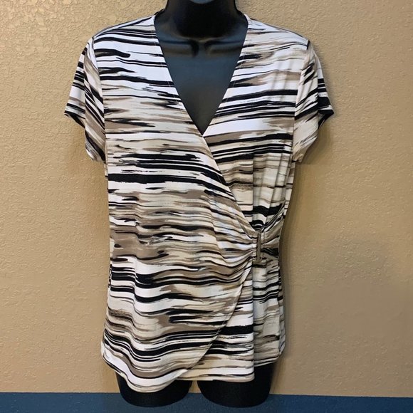V-neck Blouse Wrap Style w/Buckle 📢5 for $20 - Picture 1 of 8
